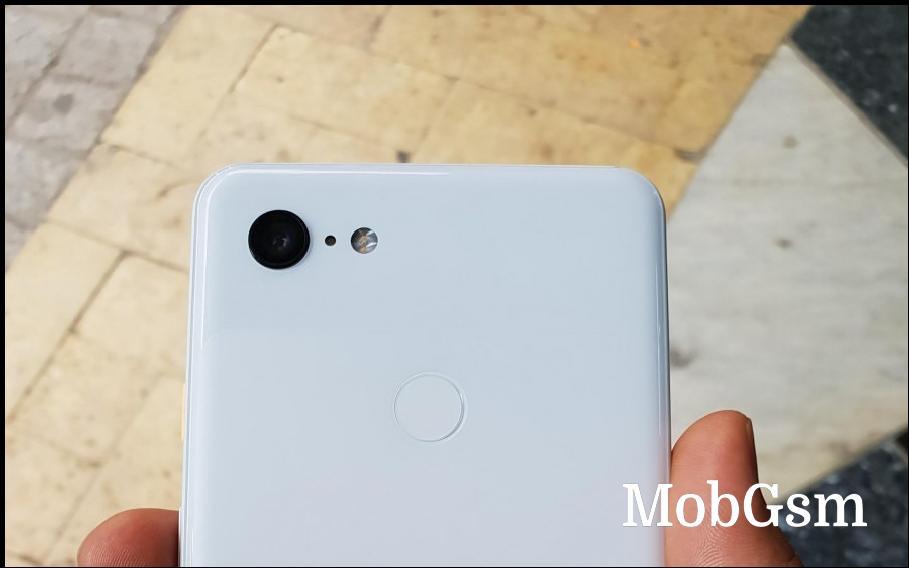 White Pixel 3 XL shines in live photos