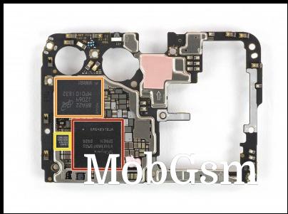 Micron storage chip on the Huawei P30 Pro motherboard (image by iFixit)