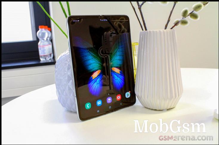 Re-designed Samsung Galaxy Fold hands-on