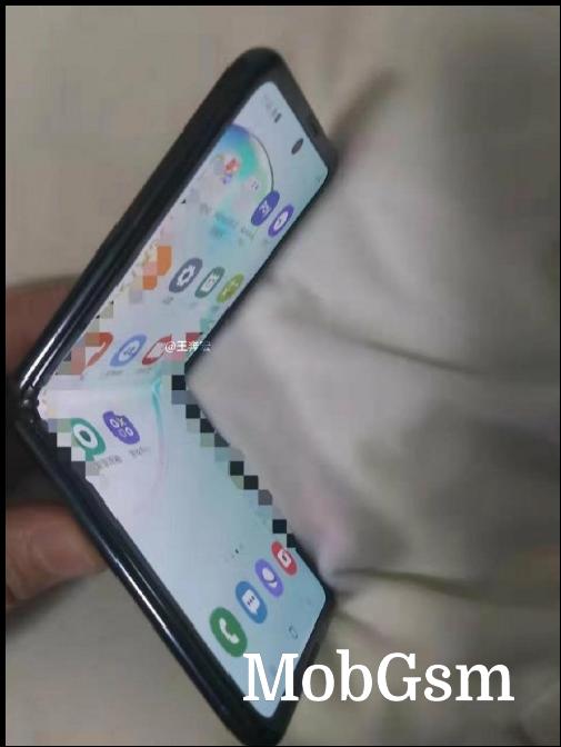 Samsung Galaxy Fold 2 appears in a live photo, the Galaxy S11 could be called S20