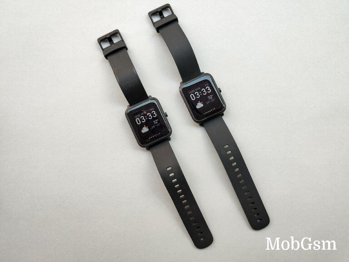 Amazfit Bip S (left) with Amazfit Bip S Lite (right)