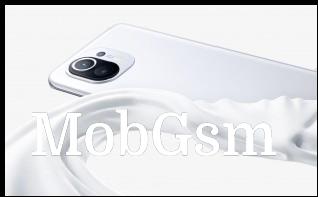 Xiaomi Mi 11 in White and Black