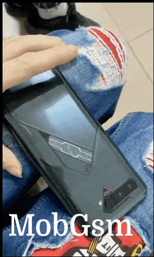 ROG Phone 5 front and back