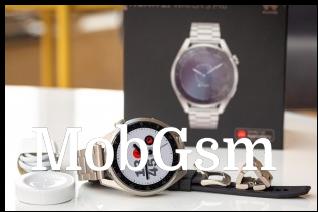 Unboxing the Huawei Watch 3 Pro