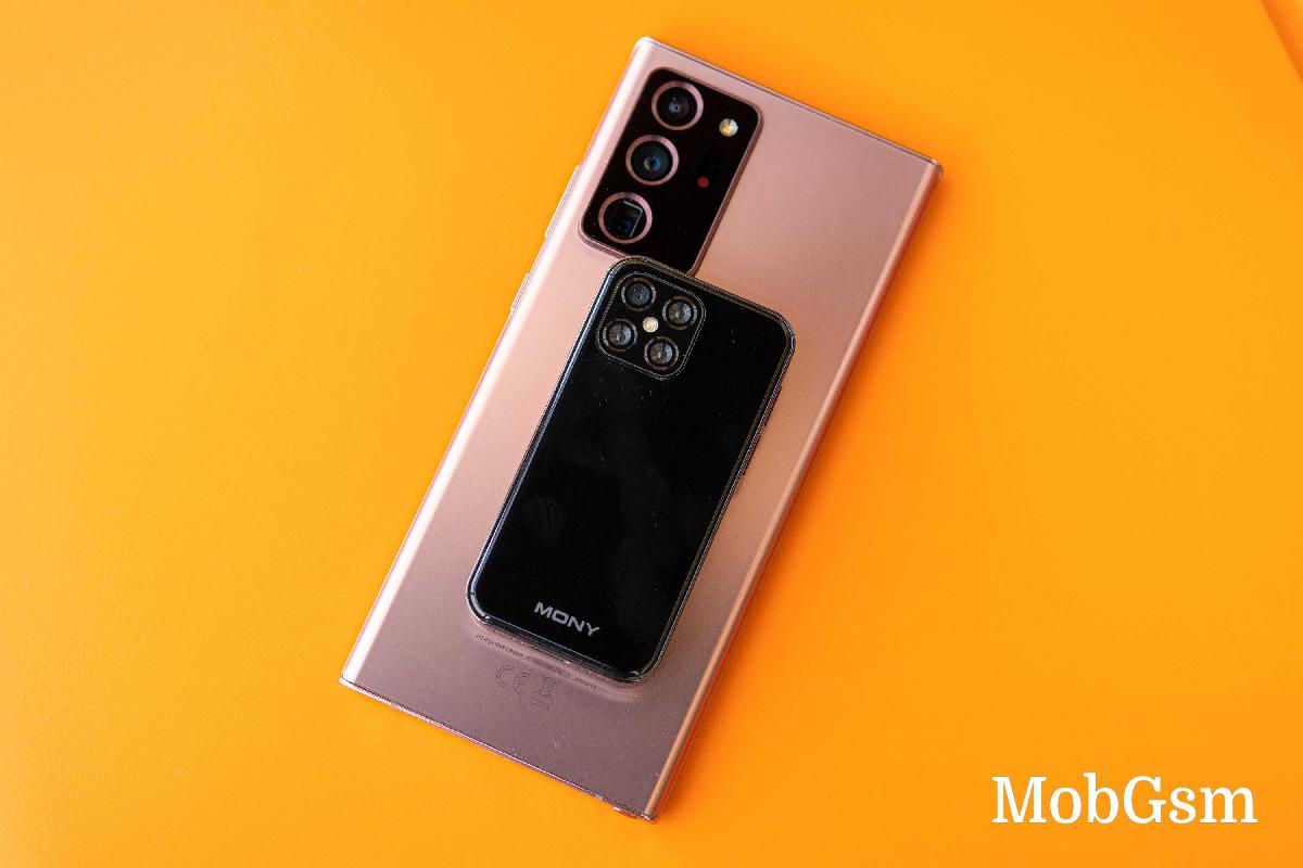 Mony Mint - The smallest 4G smartphone hands-on review