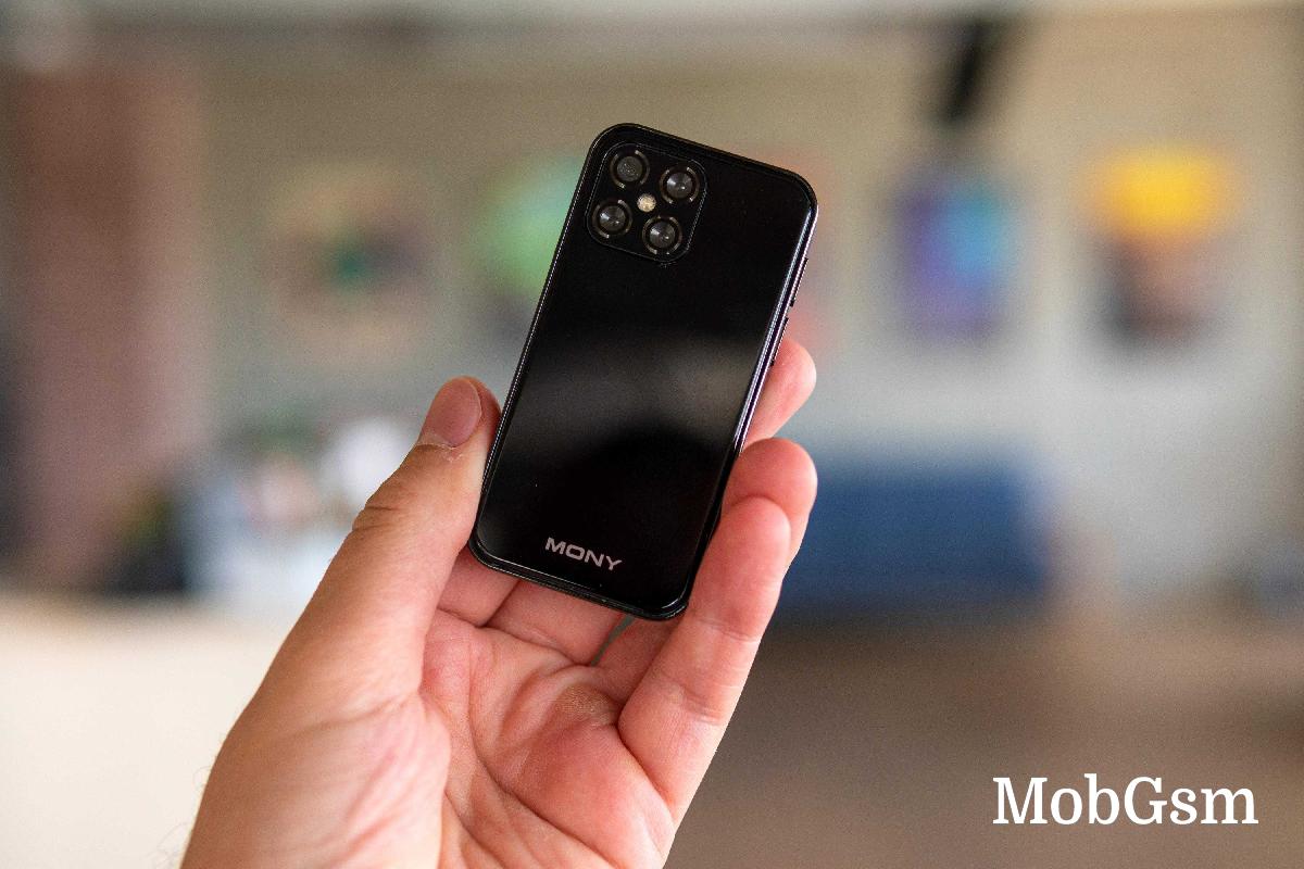 Mony Mint - The smallest 4G smartphone hands-on review