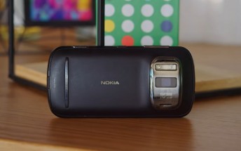 Video: How the Nokia 808 PureView made camera phone history