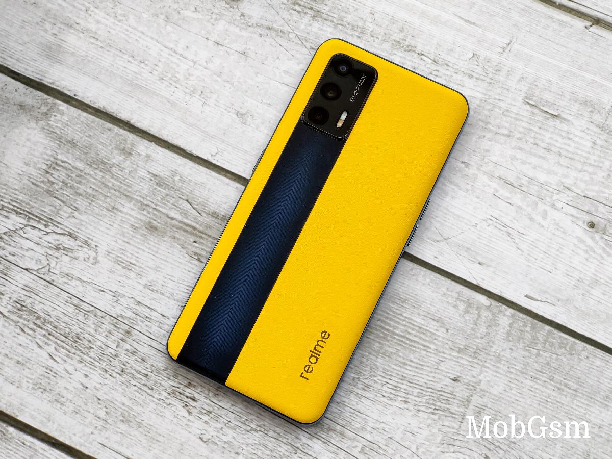 Realme GT 5G Racing Yellow Leather Edition hands-on