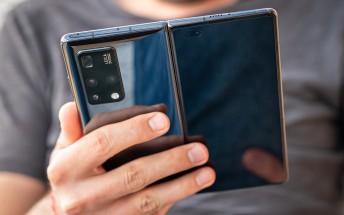 Huawei's upcoming flip phone to feature a new, simpler hinge
