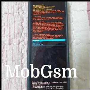 Samsung Galaxy Z Fold3 that went into recovery mode after trying to install the One UI 4.0 update