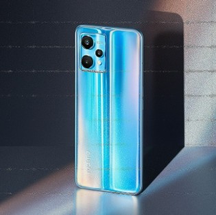 Realme V25