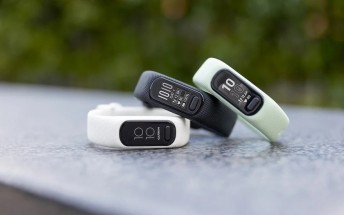 Garmin vivosmart 5 arrives with a larger OLED screen and 7-day battery life