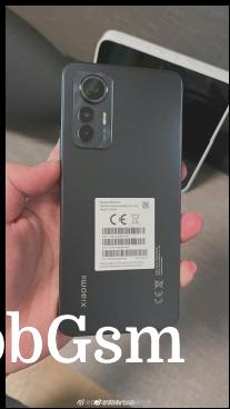 Xiaomi 12 Lite live images