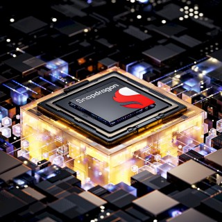 The vanilla Poco X5 keeps the Snapdragon 695, has a 6.67