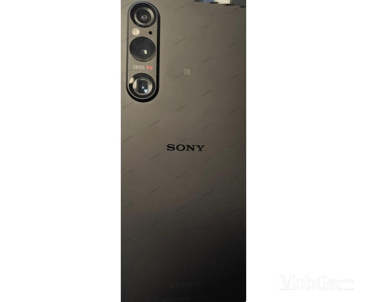 Sony Xperia 1 V image leaks, it might literally be the hottest Snapdragon 8 Gen 2 device