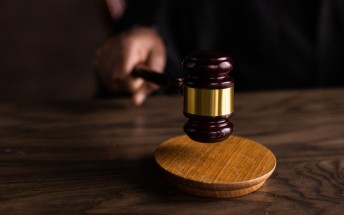 UK court rules that Apple infringed on two standard essential patents by Optis