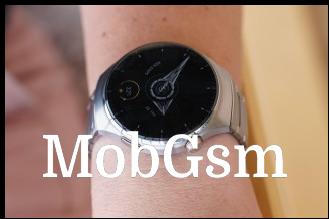 Huawei Watch 4 Pro watch face and its similarly-designed AOD