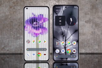 Nothing Phone (1) on the left an Phone (2) on the right