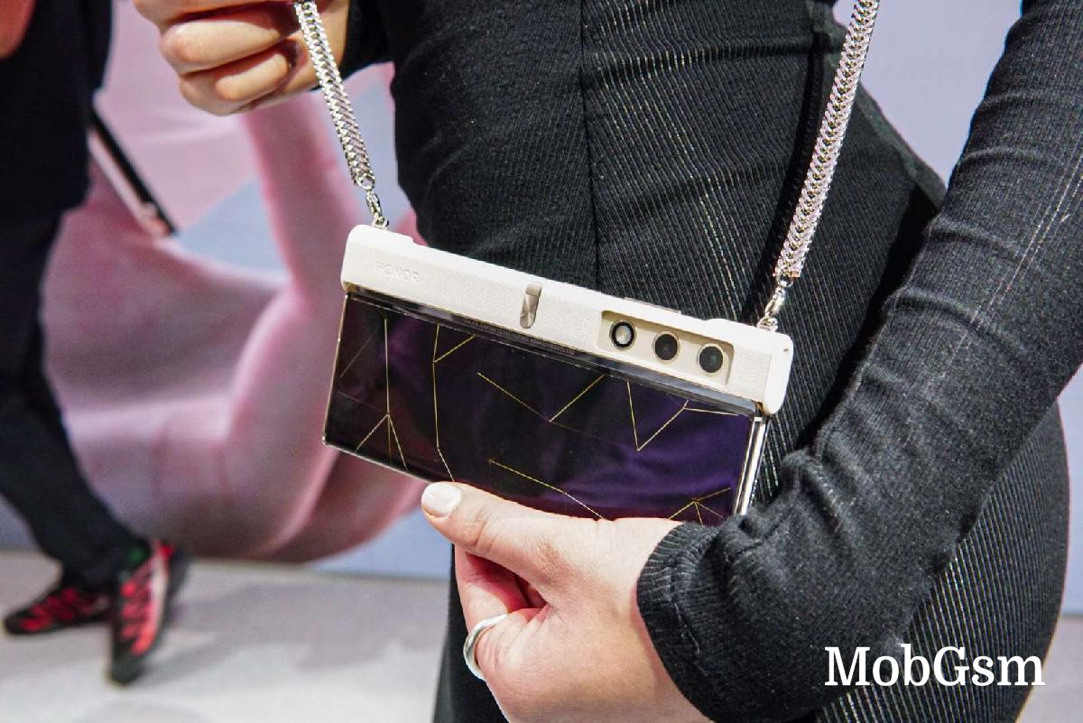 Honor V Purse concept eyes-on