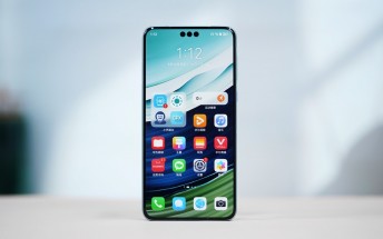 China Telecom unveils a Huawei Mate 60 Pro with quantum security