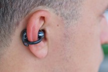 This is how you put the Huawei FreeClip