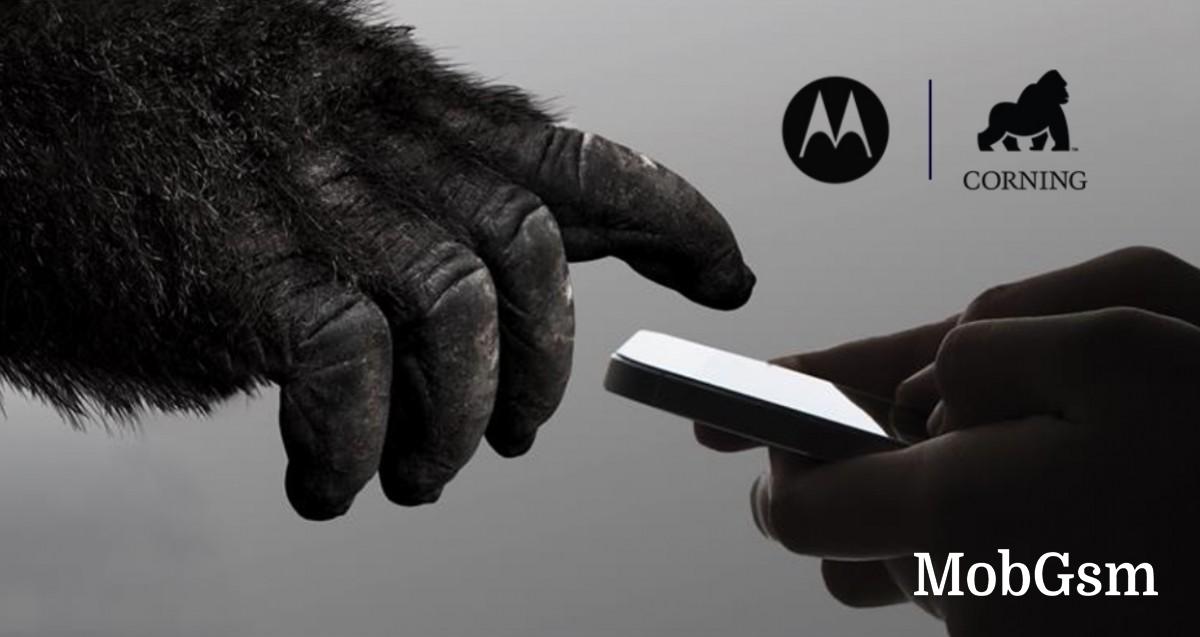 Motorola announces Corning partnership, Smart Connect