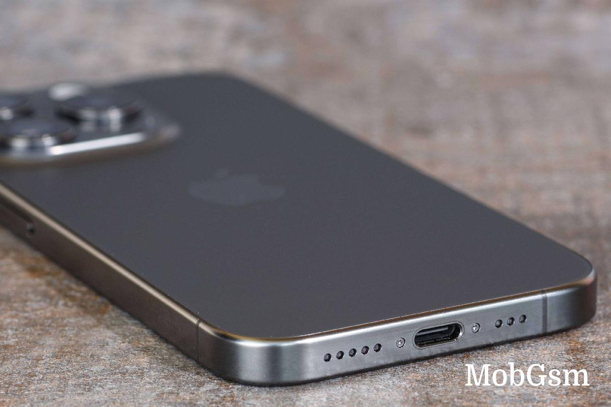 Report: Apple to make iPhone batteries easier to replace