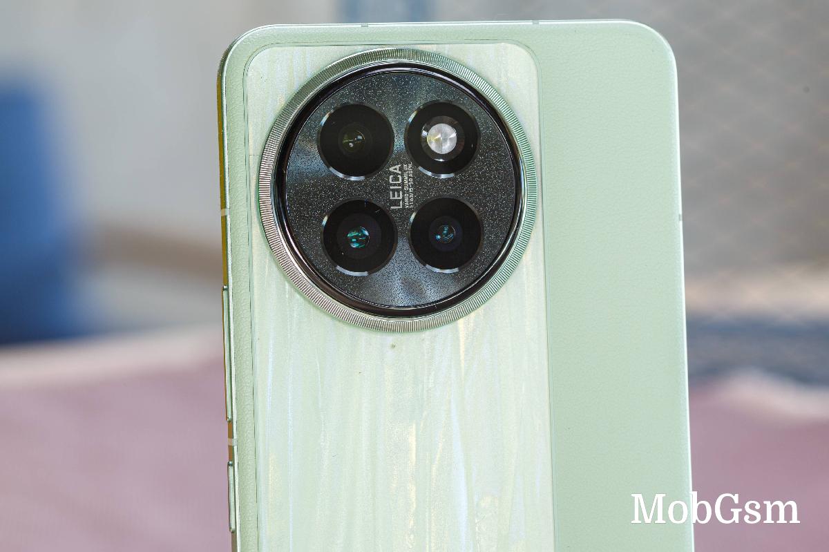 Xiaomi 14 Civi in Matcha Green unboxing and in for review