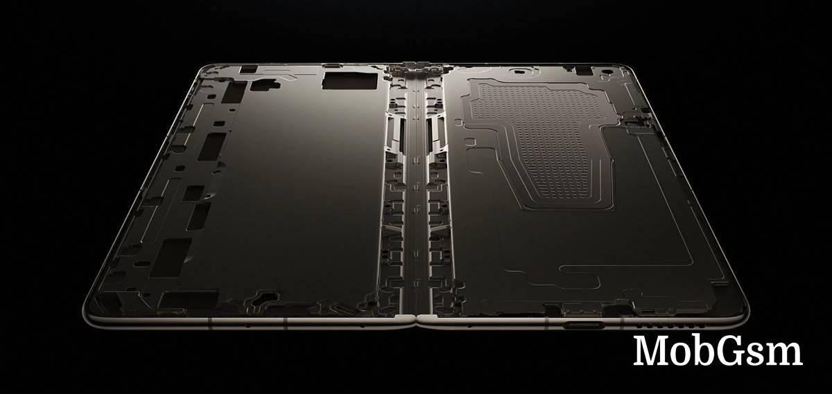 HUAWEI Mate X6’s aviation-grade aluminum middle frame