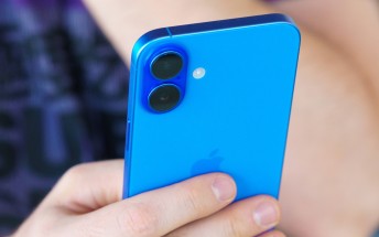 Canalys: Apple leads the way in global Q4 smartphone shipments 