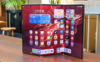 Foldable smartphone market in China grows 27% in 2024, Huawei dominates