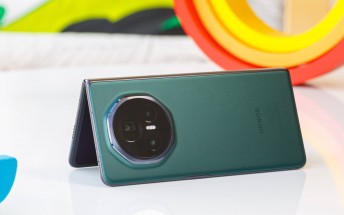 Honor Magic V4's launch timeframe leaks