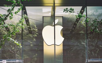 Apple reportedly stockpiling inventory to absorb tariff blows 
