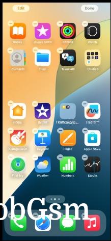 Customizing the homescreen and icons - Apple iPhone 16 review